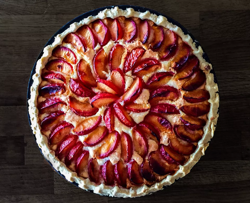 plum tart